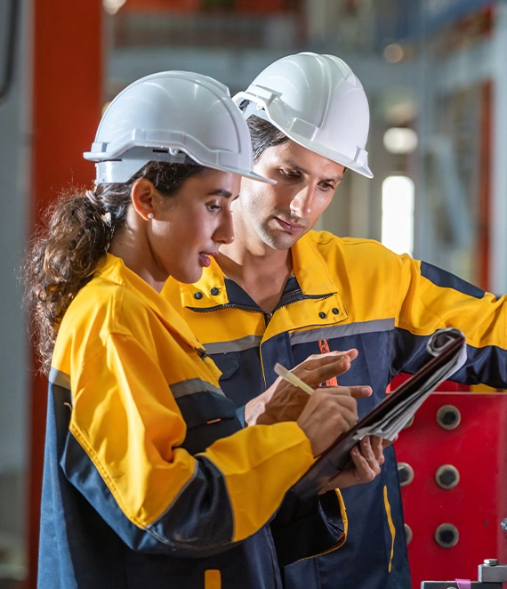 Mentor teaching employee 